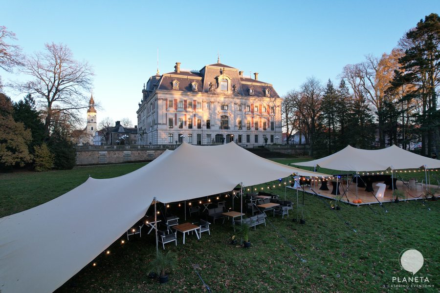 Namiot stretch Planeta Catering – ujecie z drona nr 9