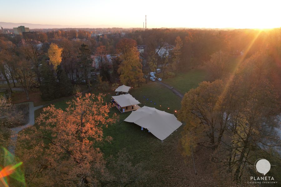Namiot stretch Planeta Catering – ujecie z drona nr 12