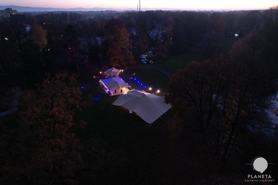 Namiot stretch Planeta Catering – ujecie z drona nr 18